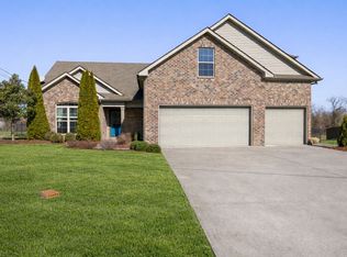 3238 Marion Davis Dr, Murfreesboro, TN 37129