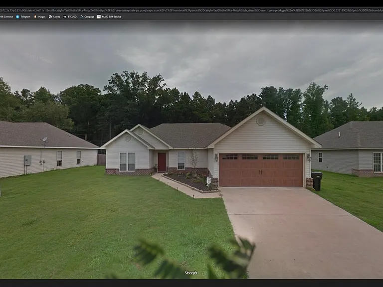 351 Meadow Creek Dr — Photo 3