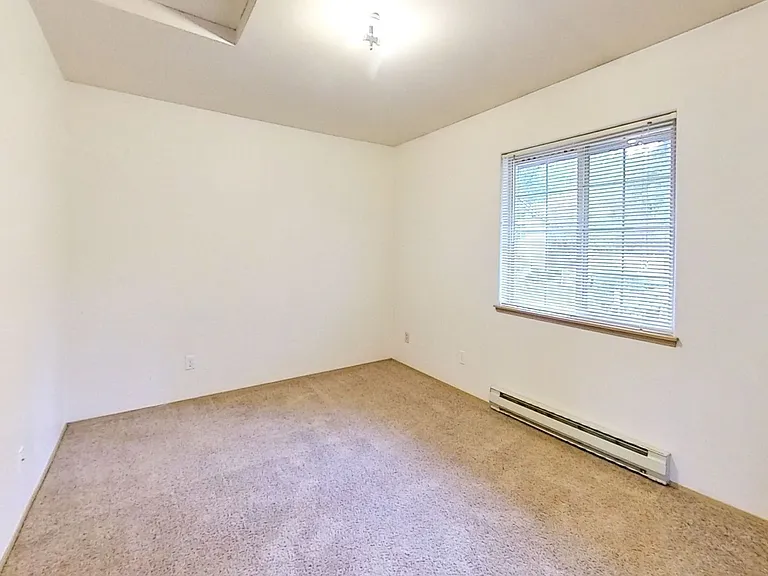 3206 W Maplewood Ave — Photo 13