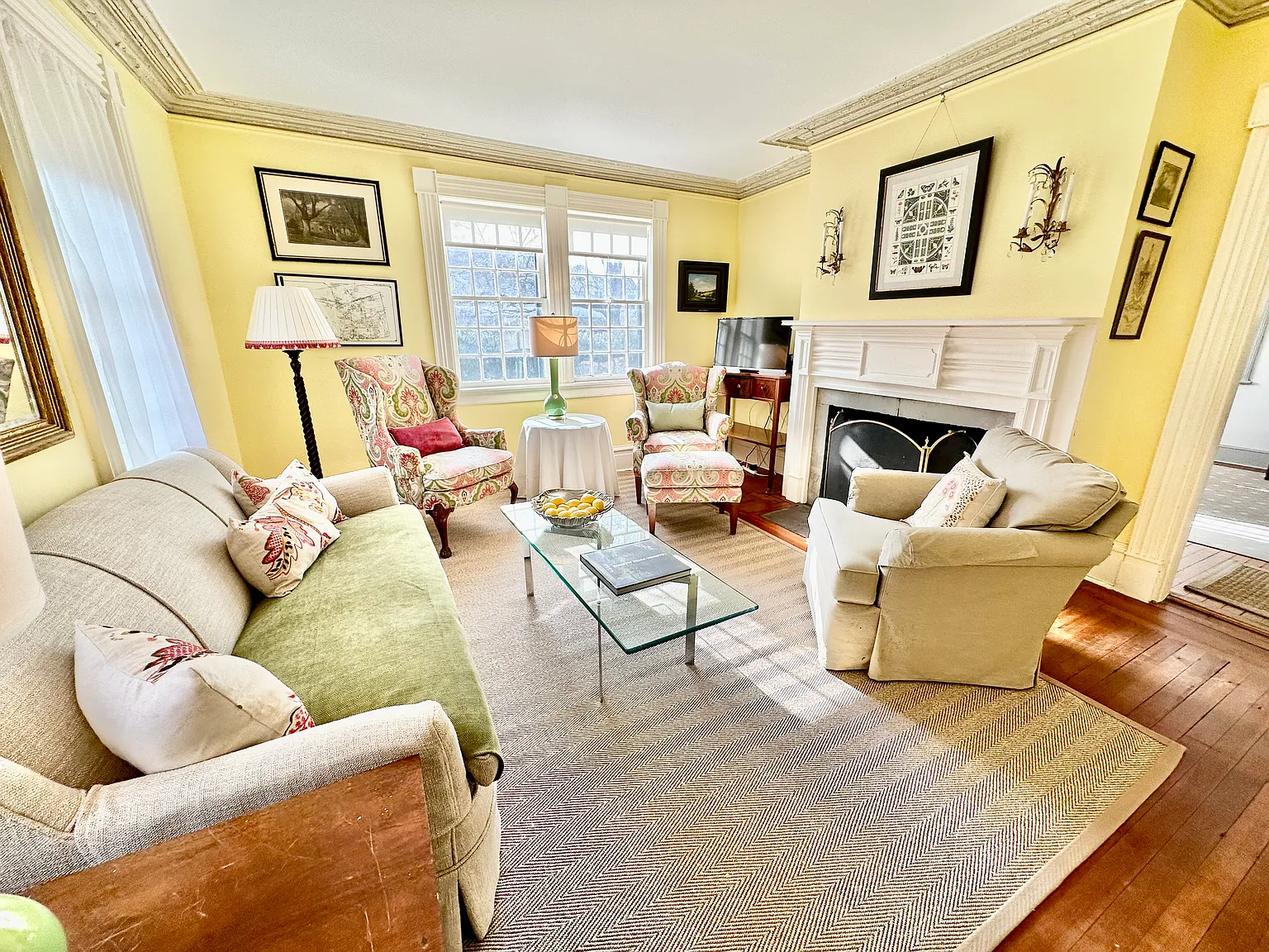 Charming Rental in the Village — Photo 3