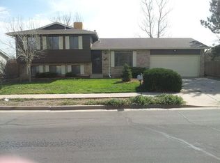 934 S Uravan St, Aurora, CO 80017