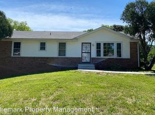 502 Pollard Rd, Clarksville, TN 37042