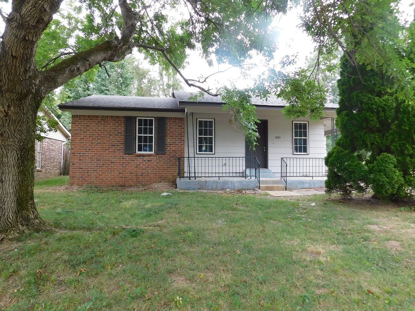 5293 Cedar Bluff Dr, Memphis, TN — Photo 1