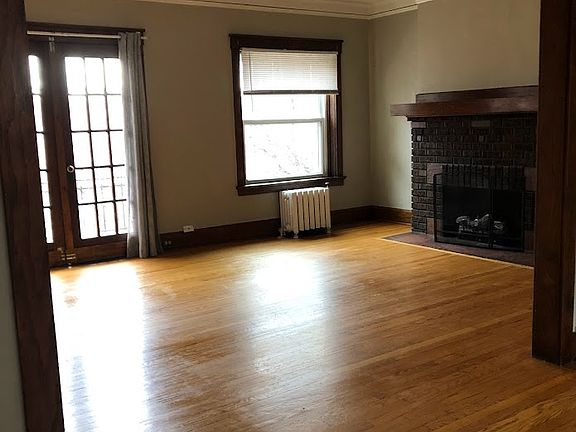 3rd image of 2922 Jackson St APT 4