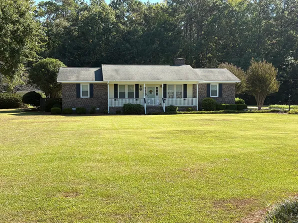 5232 Reynolds Rd, Effingham, SC 29541