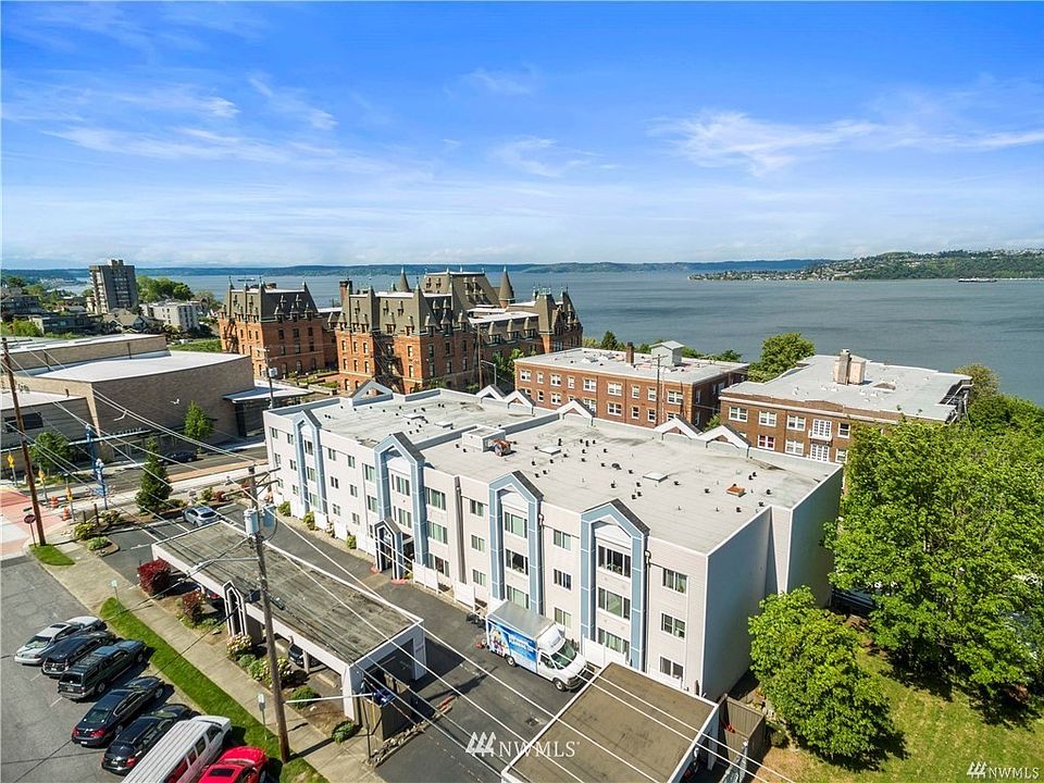 1st image of 25 N Broadway #102