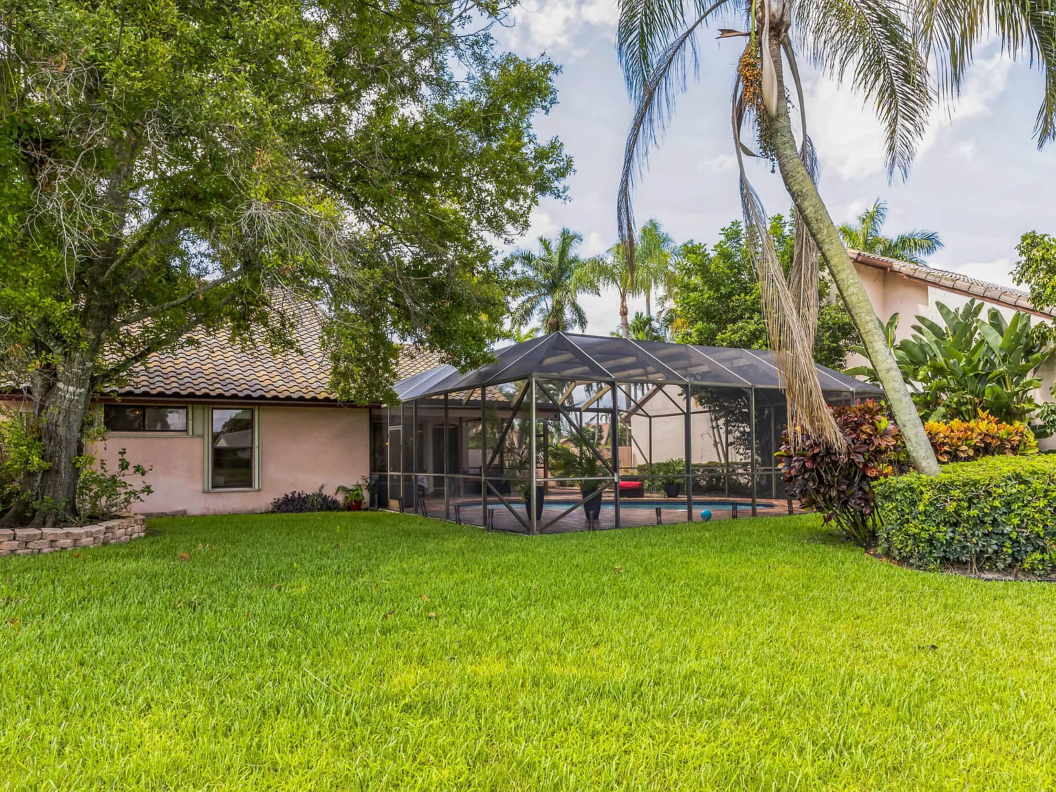 3 bed, 2.0 bath, 2150 sqft, $5,100 — Photo 4