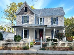 5 Kerr St, Onancock, VA 23417