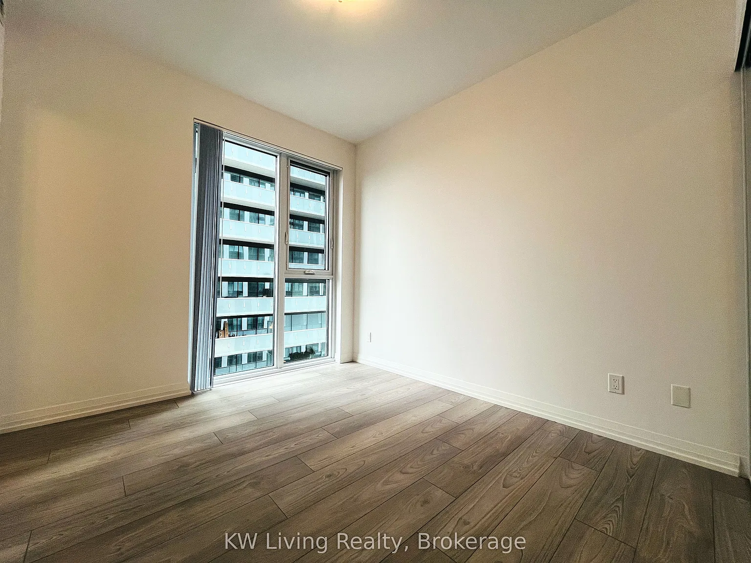 400 King West — Photo 4