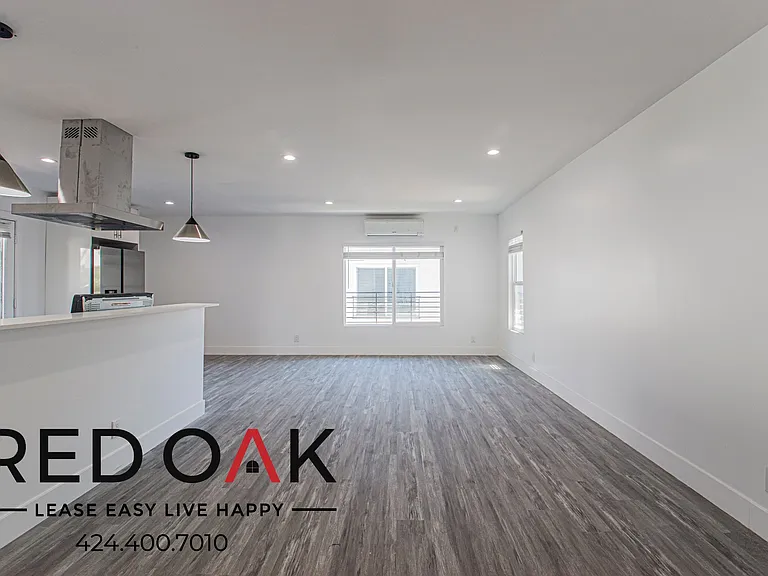 1350 N Fuller Ave #9 — Photo 4