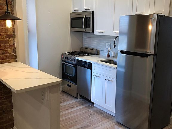 4th image of 45-47 Clifton Pl #2C