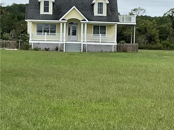 31064 Harbor Ln, Painter, VA 23420