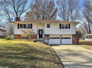 1105 SW 14th Ter, Blue Springs, MO 64015