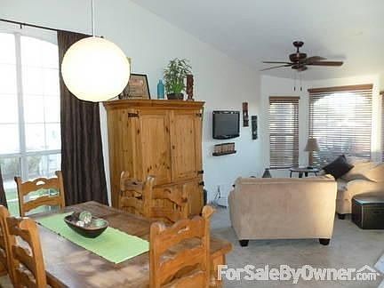 FRONT ROOM W/DINING AND GAMING ALCOVE
						:
						32" SAMSUNG FLAT SCREEN LCD TV INCLUDED