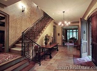 18 Greenwood Pl, Biltmore Forest, NC 28803