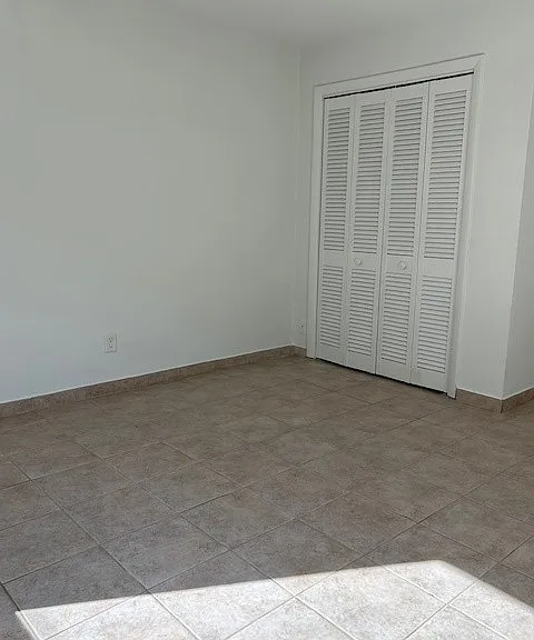 411 S Nimbus Ave #3 — Photo 25