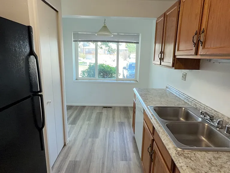 954 Brant Hollow Ct — Photo 6