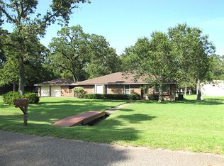 34606 Oma Dr, Pinehurst, TX 77362