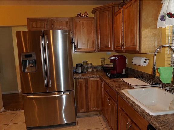 3rd image of 1630 Bentwood Dr