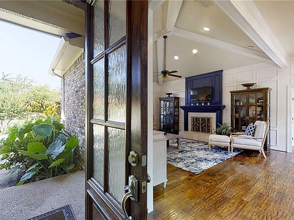 3rd image of 4304 Fannin Dr
