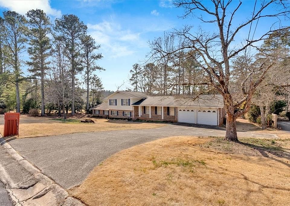 1st image of 3425 Hickory Crest Dr NW