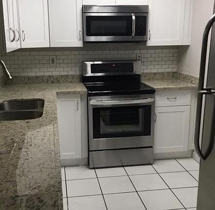 4th image of 8261 NW 8th St #203