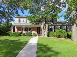 700 Shelburne Ave, Absecon, NJ 08201