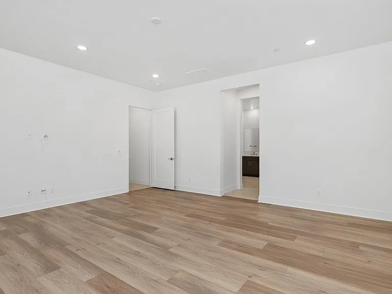 5290 Coastal Sage Trl — Photo 23