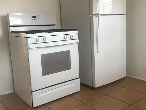 5th image of 217 Princeton Dr SE
