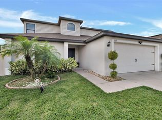 1009 Wynnmere Walk Ave, Ruskin, FL 33570