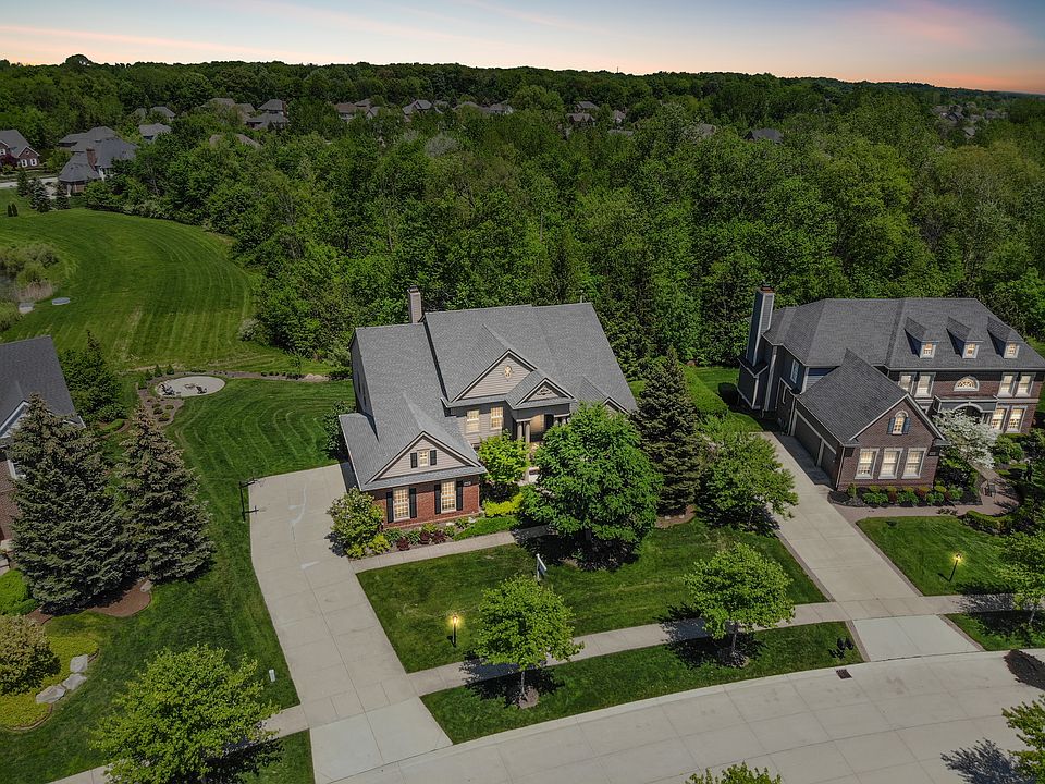1st image of 46986 Sunnybrook Ln
