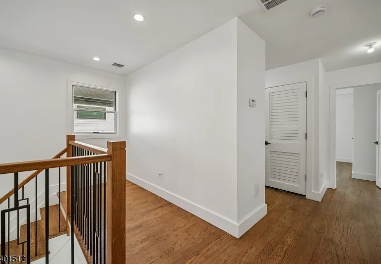 19 Mountain Ave — Photo 9