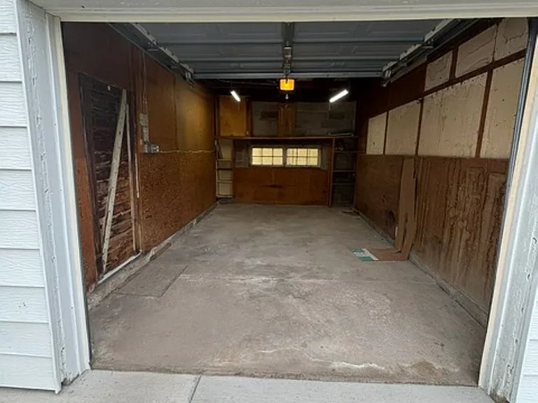 2102 S 3rd Ave — Photo 43
