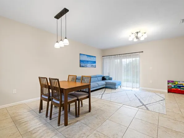 8313 Santa Monica Ter, Fort Lauderdale, FL