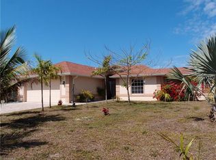 5040 Island Acres Ct, Saint James City, FL 33956