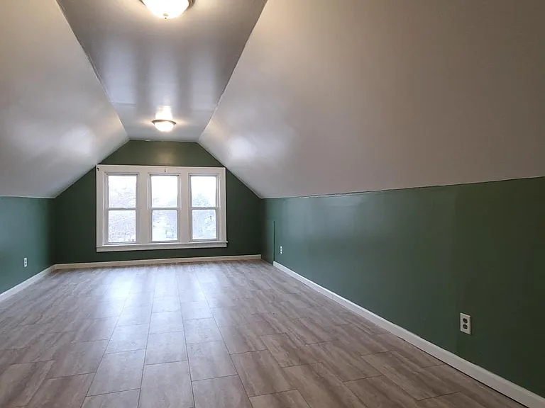 351 Edgewood Pl #2 — Photo 14
