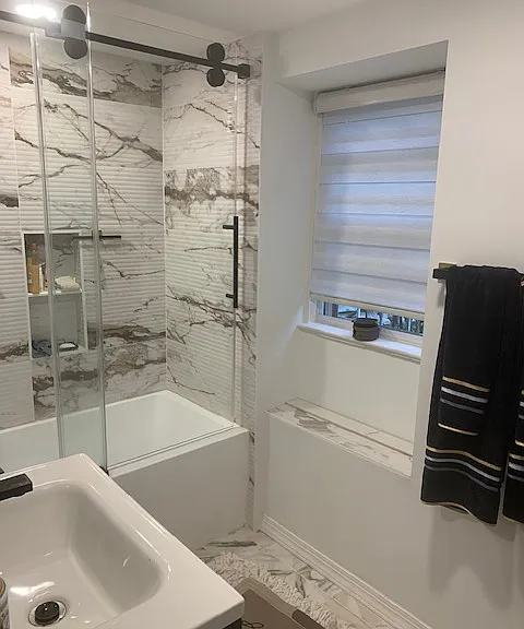 Full bathroom with window
