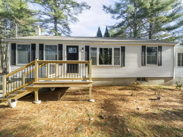22 Sawtelle Road, Lebanon, ME 04027