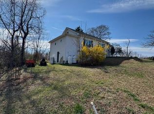 1588 Mountain View Rd, Stafford, VA 22554