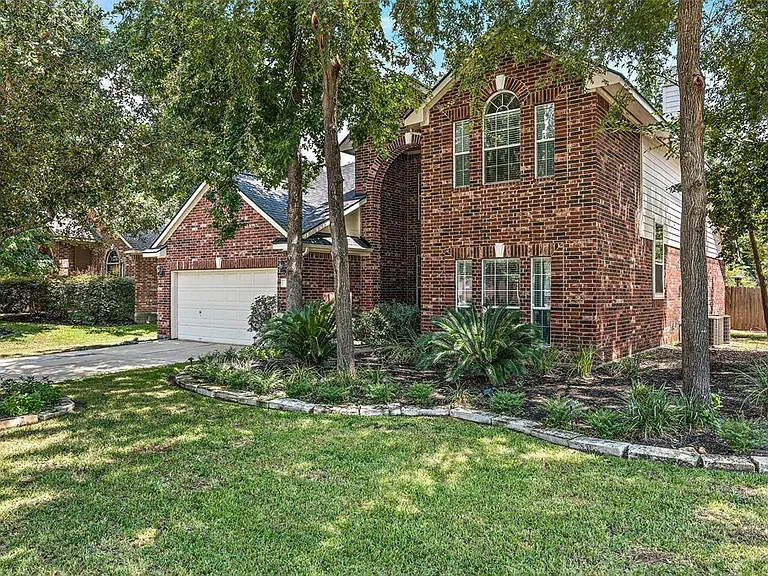 2 Hollow Glen Pl — Photo 33