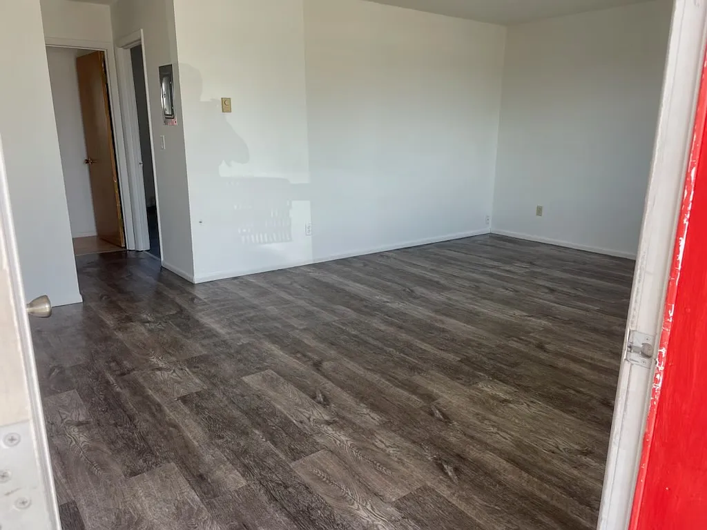 2 bed, 850 sqft, $600 — Photo 2