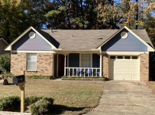 18 Oak Forest Dr, Maumelle, AR 72113