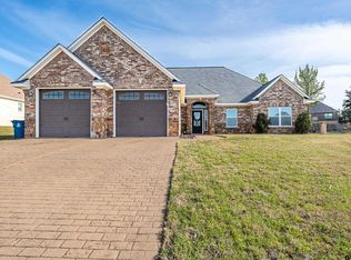 315 Corrigan Trails Blvd, Lindale, TX 75771