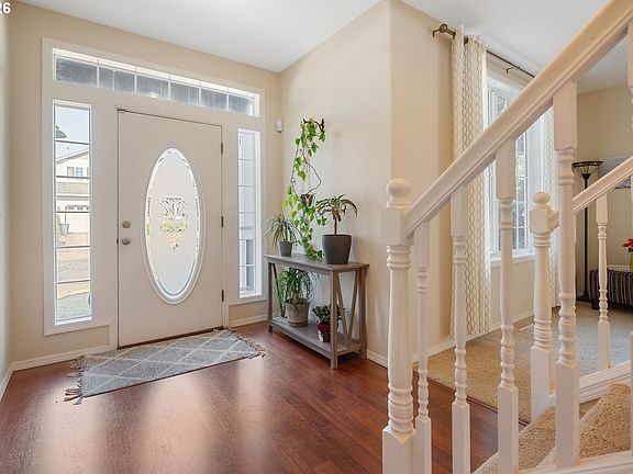 4th image of 15572 SE Gladys Rose Way