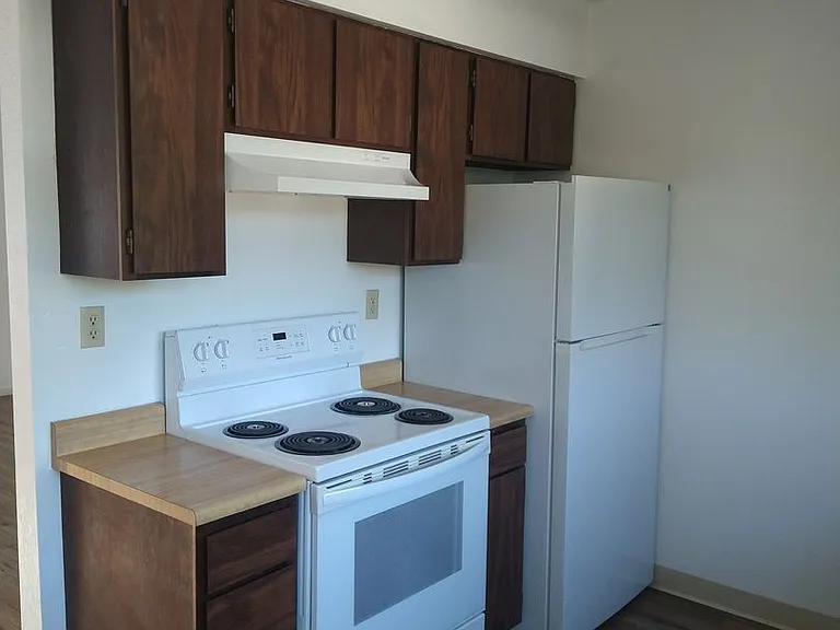 1851 Shasta St — Photo 5