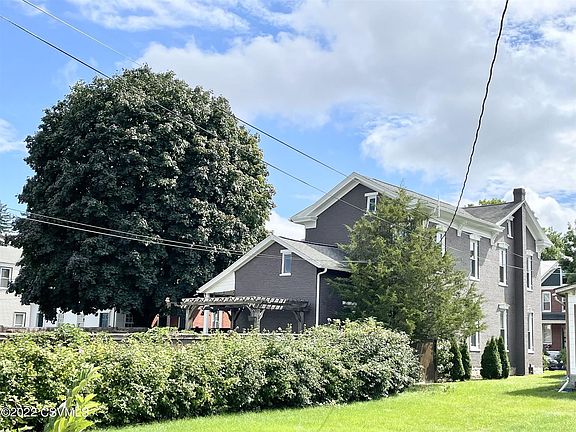 2nd image of 1218 W Market St