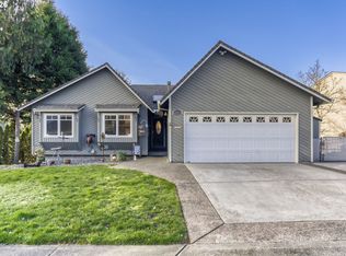 2401 SW Eleven Mile Dr, Gresham, OR 97080