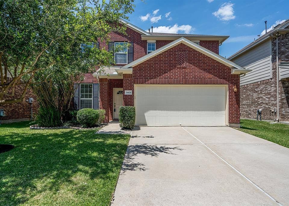 1st image of 24426 Lakecrest Town Dr