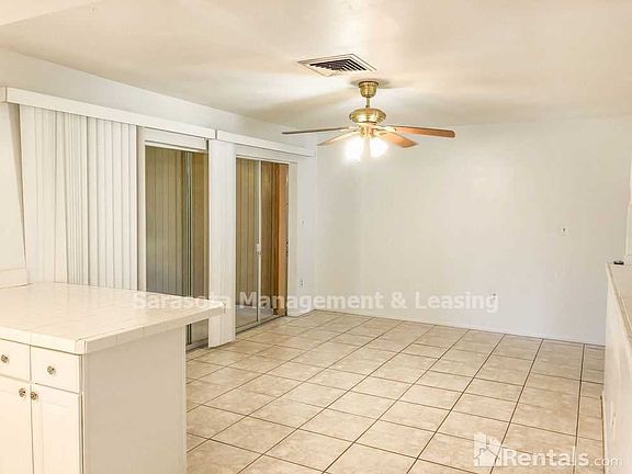 4th image of 5351 Duncanwood Dr