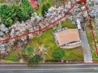 457 E Beacon Light Rd, Eagle, ID 83616